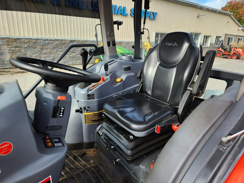 Tractors - Compact  Kubota L4060 Tractor  Photo